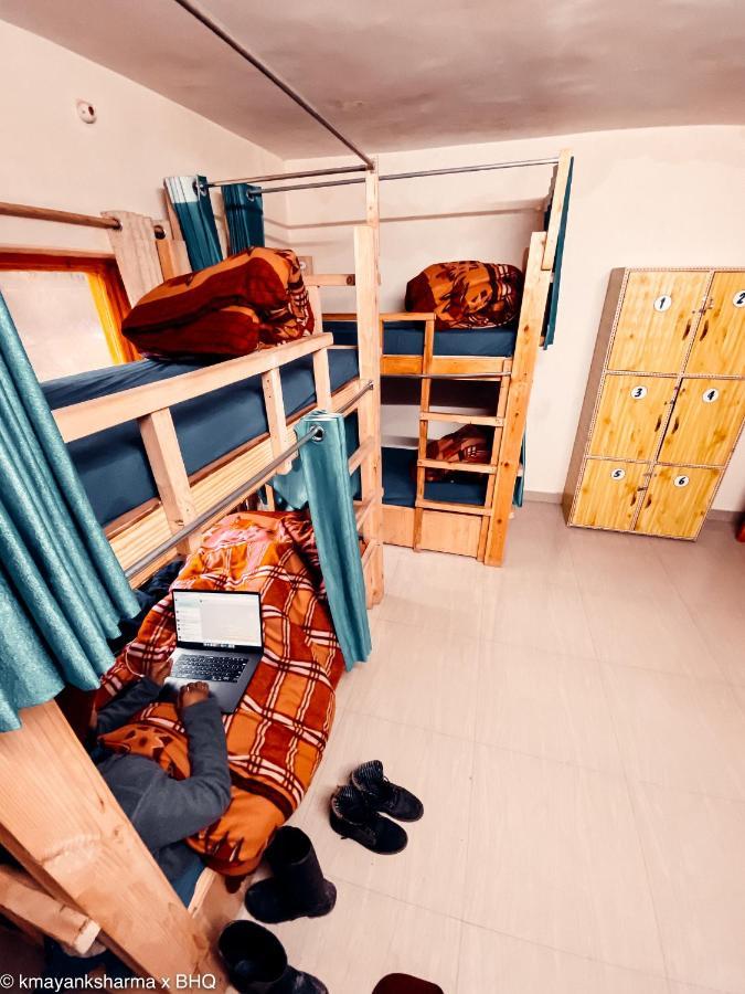 Backpackers Headquarter Manali Hostel ภายนอก รูปภาพ
