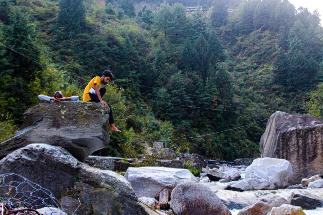 Backpackers Headquarter Manali Hostel ภายนอก รูปภาพ