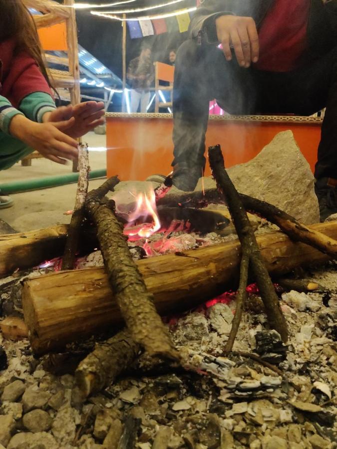 Backpackers Headquarter Manali Hostel ภายนอก รูปภาพ