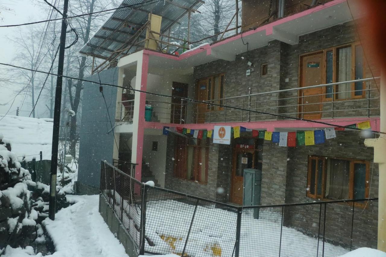 Backpackers Headquarter Manali Hostel ภายนอก รูปภาพ